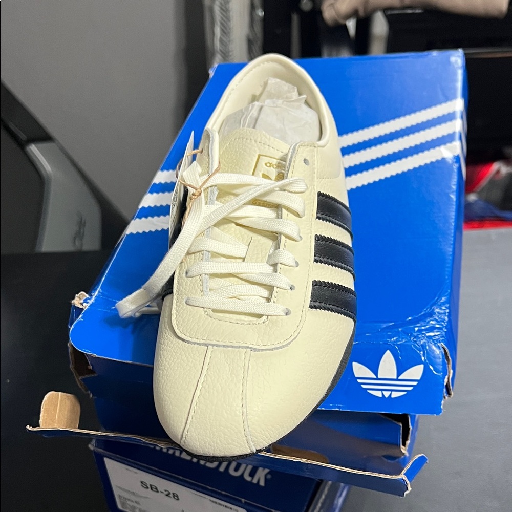 Adidas Tokyo Men's Sneakers - Cream and Black - Picture 2 of 6